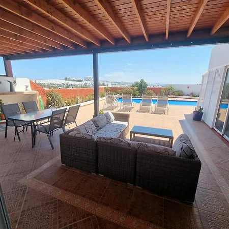 Extremely Private Villa, Heated Pool & Jacuzzi, Pool Wet Bar, Great Views. Playa Blanca (Lanzarote)