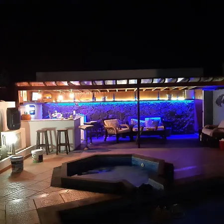 Extremely Private Villa, Heated Pool & Jacuzzi, Pool Wet Bar, Great Views. 别墅 普拉亚布兰卡