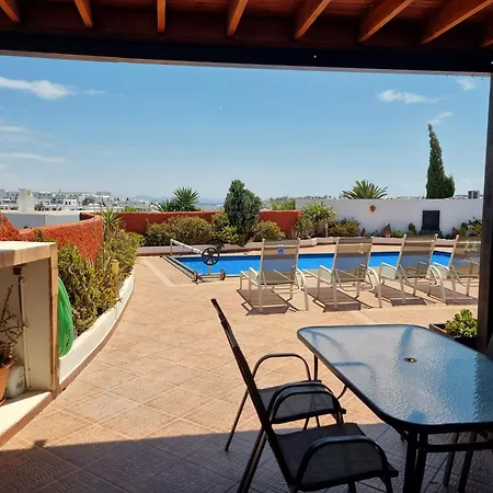 Extremely Private Villa, Heated Pool & Jacuzzi, Pool Wet Bar, Great Views. 普拉亚布兰卡