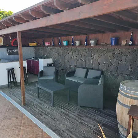 Extremely Private Villa, Heated Pool & Jacuzzi, Pool Wet Bar, Great Views. 别墅