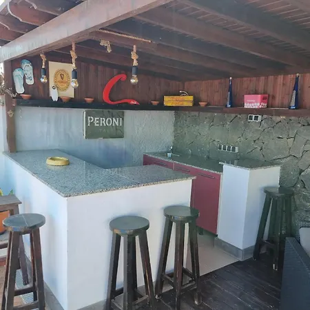 别墅 Extremely Private Villa, Heated Pool & Jacuzzi, Pool Wet Bar, Great Views. 普拉亚布兰卡