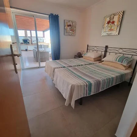 Extremely Private Villa, Heated Pool & Jacuzzi, Pool Wet Bar, Great Views. וילה פלאיה בלנקה