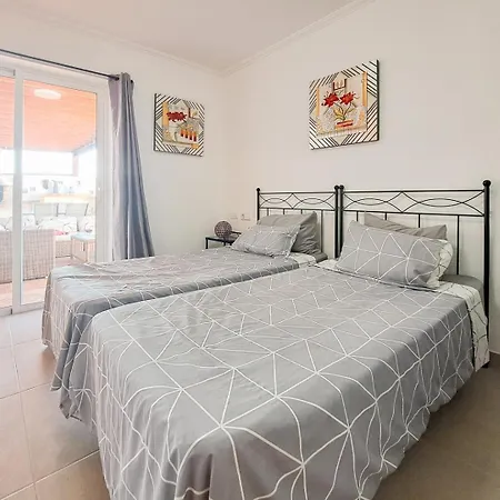 别墅 Extremely Private Villa, Heated Pool & Jacuzzi, Pool Wet Bar, Great Views. *