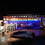 Extremely Private Villa, Heated Pool & Jacuzzi, Pool Wet Bar, Great Views. Villa Playa Blanca (Lanzarote)
