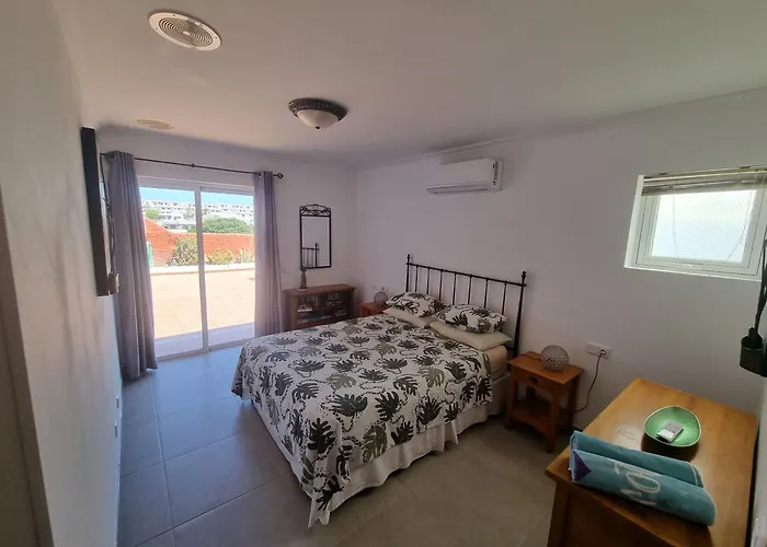 Extremely Private Villa, Heated Pool & Jacuzzi, Pool Wet Bar, Great Views. 别墅 *